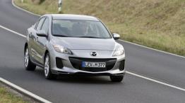 Mazda 3 sedan 2012 - widok z przodu