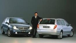 Lancia Lybra - przód - inne ujęcie