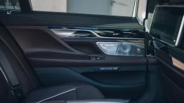 BMW 750Li – limuzyny są passe?