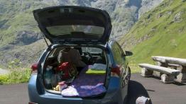 Wakacje z hybrydą - Toyota Auris