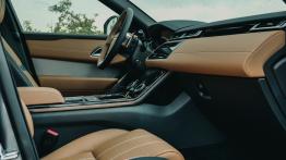 Range Rover Velar 3.0 SD6 275 KM - galeria redakcyjna - widok ogólny wn?trza z przodu