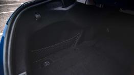 Mercedes-Benz Klasa C 300h - galeria redakcyjna - bagażnik