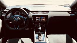 Skoda Octavia RS 245 - galeria redakcyjna - pe?ny panel przedni