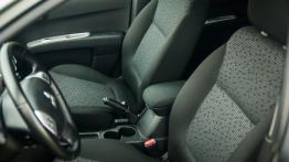 Mitsubishi L200 IV Facelifting - galeria redakcyjna - widok ogólny wnętrza z przodu