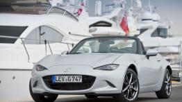 Mazda MX-5 IV White (2015) - widok z przodu