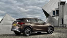 Infiniti QX30 (2016) - prawy bok