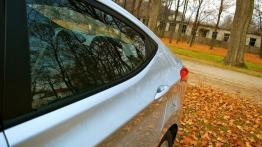 Hyundai Elantra V Sedan 1.6 D-CVVT MPI 132KM - galeria redakcyjna - bok - inne ujęcie