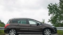 Peugeot 308 SW Facelifting 1.6 e-HDI FAP STT 112KM - galeria redakcyjna - prawy bok