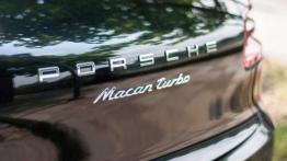 Porsche Macan Turbo 3.6 V6 400KM - galeria redakcyjna - emblemat