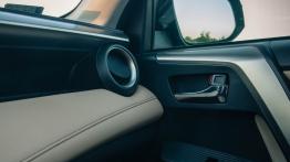 Toyota RAV4 IV 2.0 D-4D 124KM - galeria redakcyjna - deska rozdzielcza