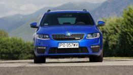 Skoda Octavia III RS Kombi 2.0 TSI (2013) - widok z przodu