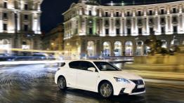 Lexus CT 200h Facelifting (2014) - prawy bok