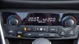 Suzuki SX4 S-cross 1.6 VVT 120KM - galeria redakcyjna - panel sterowania wentylacją i nawiewem