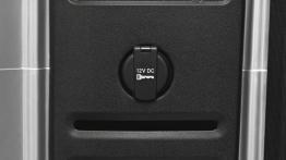 Peugeot Boxer II Facelifting (2014) - gniazdo 12V