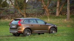 Volvo XC60 Facelifting (2014) - widok z tyłu