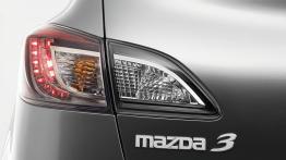 Mazda 3 Sedan 2009 - lewy tylny reflektor - wyłączony