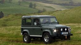 Land Rover Defender 2012 - prawy bok