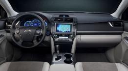 Toyota Camry Hybrid 2012 - pełny panel przedni
