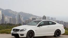 Mercedes C63 AMG Coupe 2012 - lewy bok