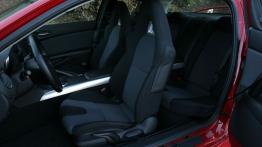 Mazda RX8 - widok ogólny wnętrza z przodu