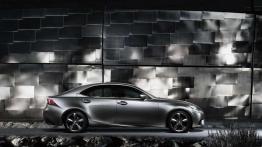 Lexus IS - wbrew tradycji i utartym stereotypom