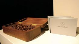 Feeria dźwięków, kolorów i zapachów, czyli zapowiedź nowej S-Klasy - Mercedes Klasa S