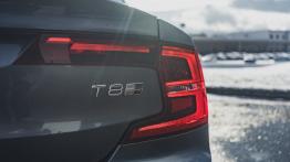 Volvo S90 2.0 T8 Twin Engine 391 KM - galeria redakcyjna - widok z ty?u