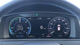 Volkswagen e-Golf - galeria redakcyjna - zestaw wska?ników