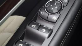 Ford Explorer 2016 - sterowanie w drzwiach