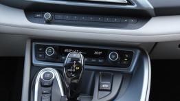 BMW i8 362KM - galeria redakcyjna (2) - konsola środkowa