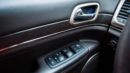 Jeep Grand Cherokee IV Facelifting - galeria redakcyjna (2) - drzwi kierowcy od wewnątrz