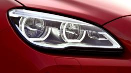 BMW 650i Cabrio F12 Facelifting (2015) - prawy przedni reflektor - wyłączony