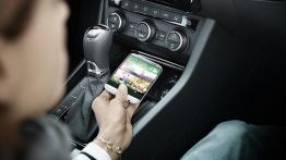 Skoda Superb III Combi (2015) - schowek przedni otwarty