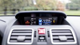 Subaru Levorg 1.6 GT 170 KM (2016) - galeria redakcyjna - zestaw wskaźników na desce rozdzielczej