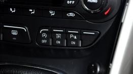 Ford C-MAX II Grand C-MAX 1.6 EcoBoost 150KM - galeria redakcyjna - konsola środkowa