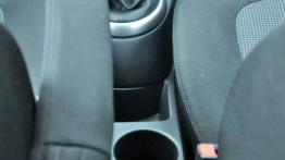 Hyundai i20 Hatchback 5d Facelifting 1.2 DOHC 85KM - galeria redakcyjna - skrzynia biegów