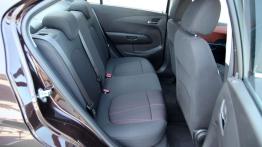 Chevrolet Aveo T300 Sedan 1.3D 95KM - galeria redakcyjna - tylna kanapa