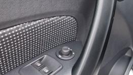 Mercedes Citan - galeria redakcyjna - drzwi kierowcy od wewnątrz