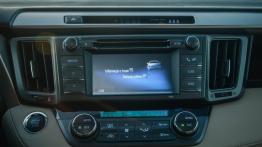Toyota RAV4 IV 2.0 D-4D 124KM - galeria redakcyjna - ekran systemu multimedialnego