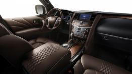 Infiniti QX80 Facelifting (2015) - widok ogólny wnętrza z przodu