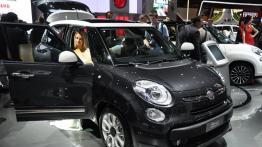 Paris Motor Show 2012 - hostessy