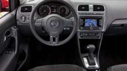 Volkswagen Polo V Hatchback 3d - kokpit