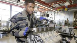 Mercedes A45 AMG (2013) - taśma produkcyjna