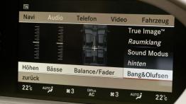 Mercedes Klasa S 63AMG 2010 - radio/cd/panel lcd