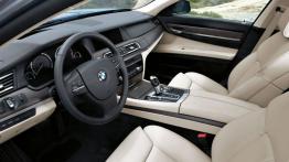 BMW Seria 7 ActiveHybrid - widok ogólny wnętrza z przodu