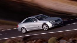 Mercedes Klasa CLK Coupe - widok z przodu