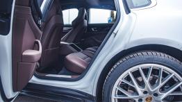 Porsche Panamera GTS - 911 dla rodziny