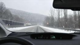 Na prąd, benzynę i ... drewno - jedziemy Toyotą Prius Plug-in po choinkę (Fotostory)