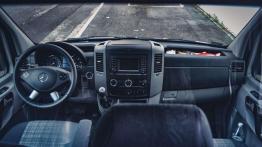 Mercedes Sprinter - bezpieczeństwo i komfort w trasie