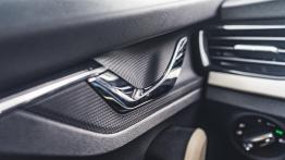 Skoda Scala 1.0 TSI 115 KM - galeria redakcyjna - widok ogólny wnętrza z przodu